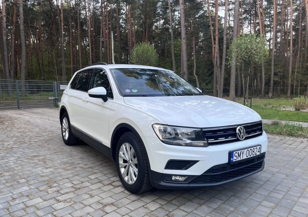 Volkswagen Tiguan cena 79700 przebieg: 198000, rok produkcji 2018 z Zielona Góra małe 667